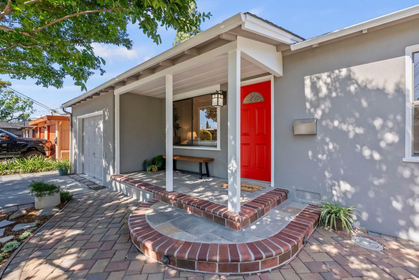 Property Photo:  1227 Gordon Street  CA 94061 