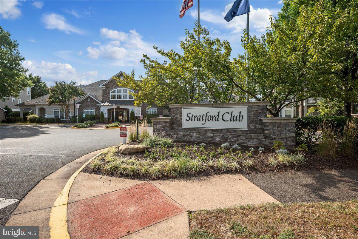 Property Photo: 501 Sunset View Terrace SE 207 VA 20175