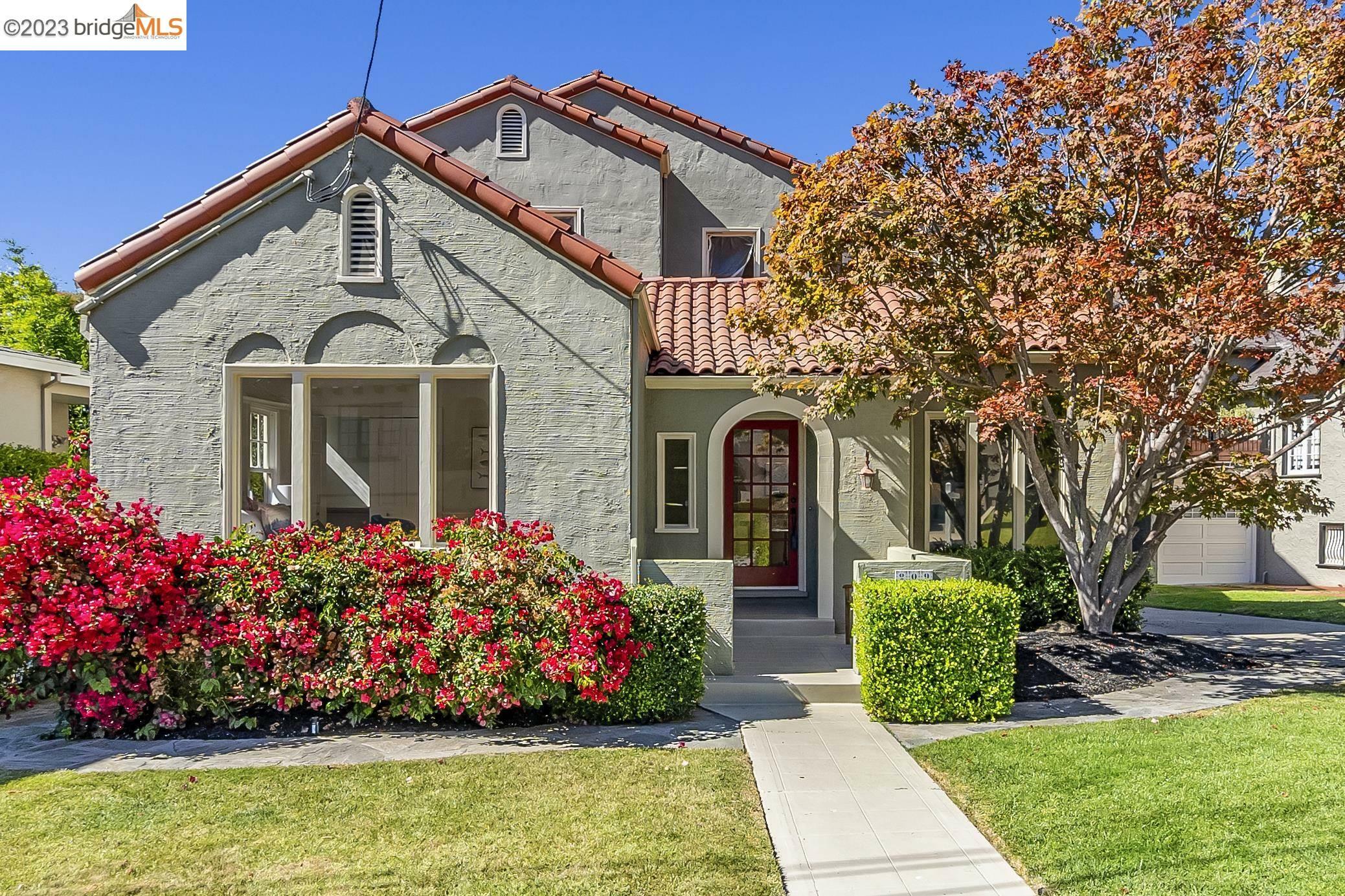 Property Photo: 209 Palm Dr CA 94610