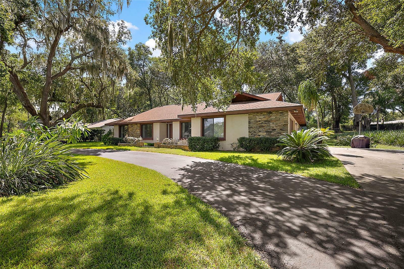 Property Photo:  1450 Lakeview Road  FL 32726 