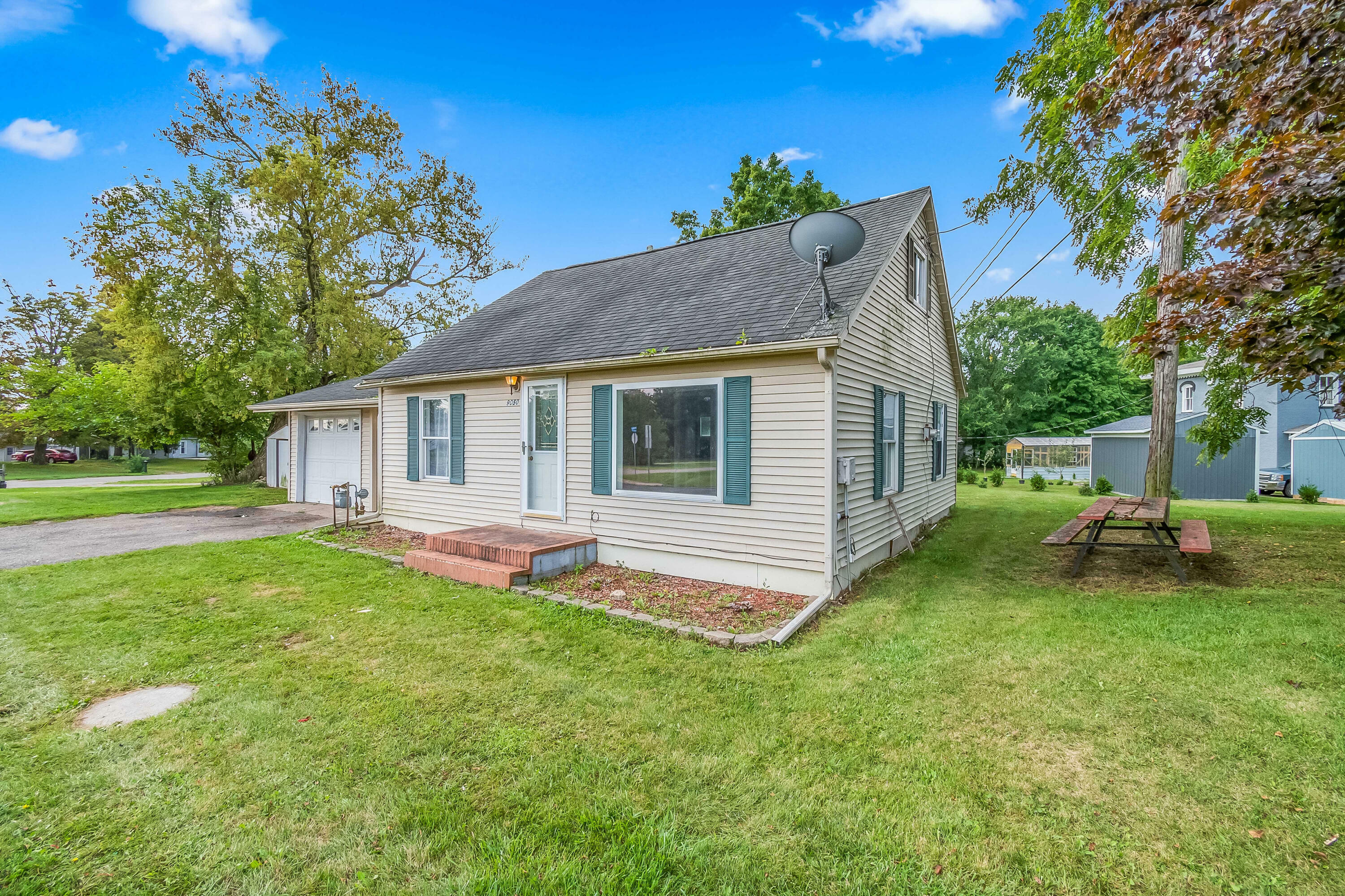 Property Photo: 9050 Hudson Road MI 49271