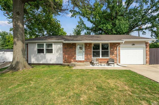 Property Photo:  3100 Ainsworth Court  MO 63301 