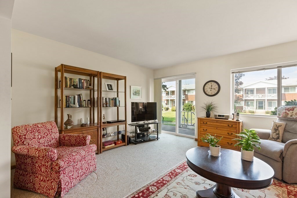 Property Photo: 27 Bayberry Dr 1 MA 02067
