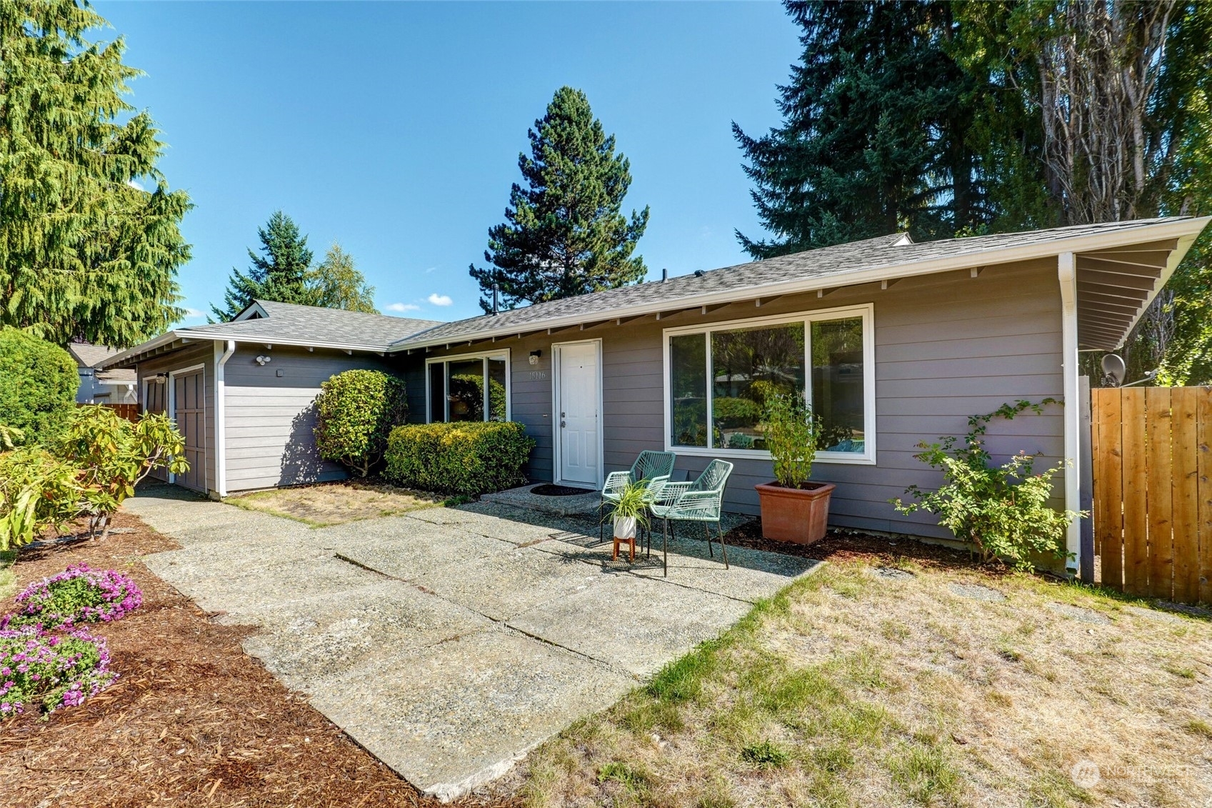 Property Photo:  15116 110th Avenue NE  WA 98011 