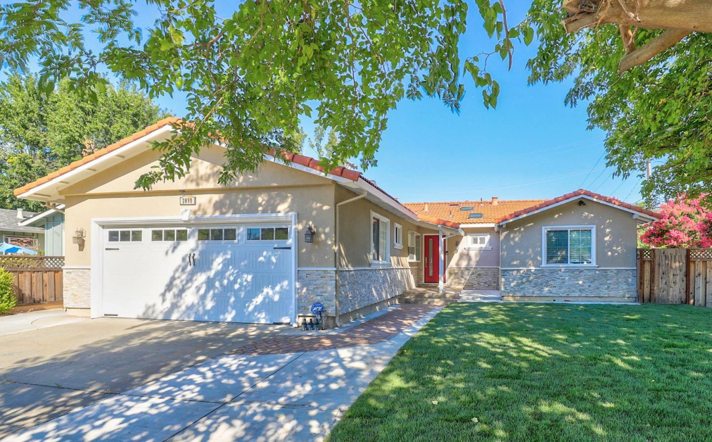 Property Photo:  2098 Arrowood Lane  CA 95130 