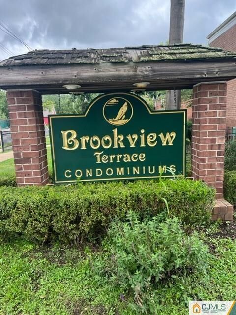 Property Photo: 289 Main Street 4H NJ 08884