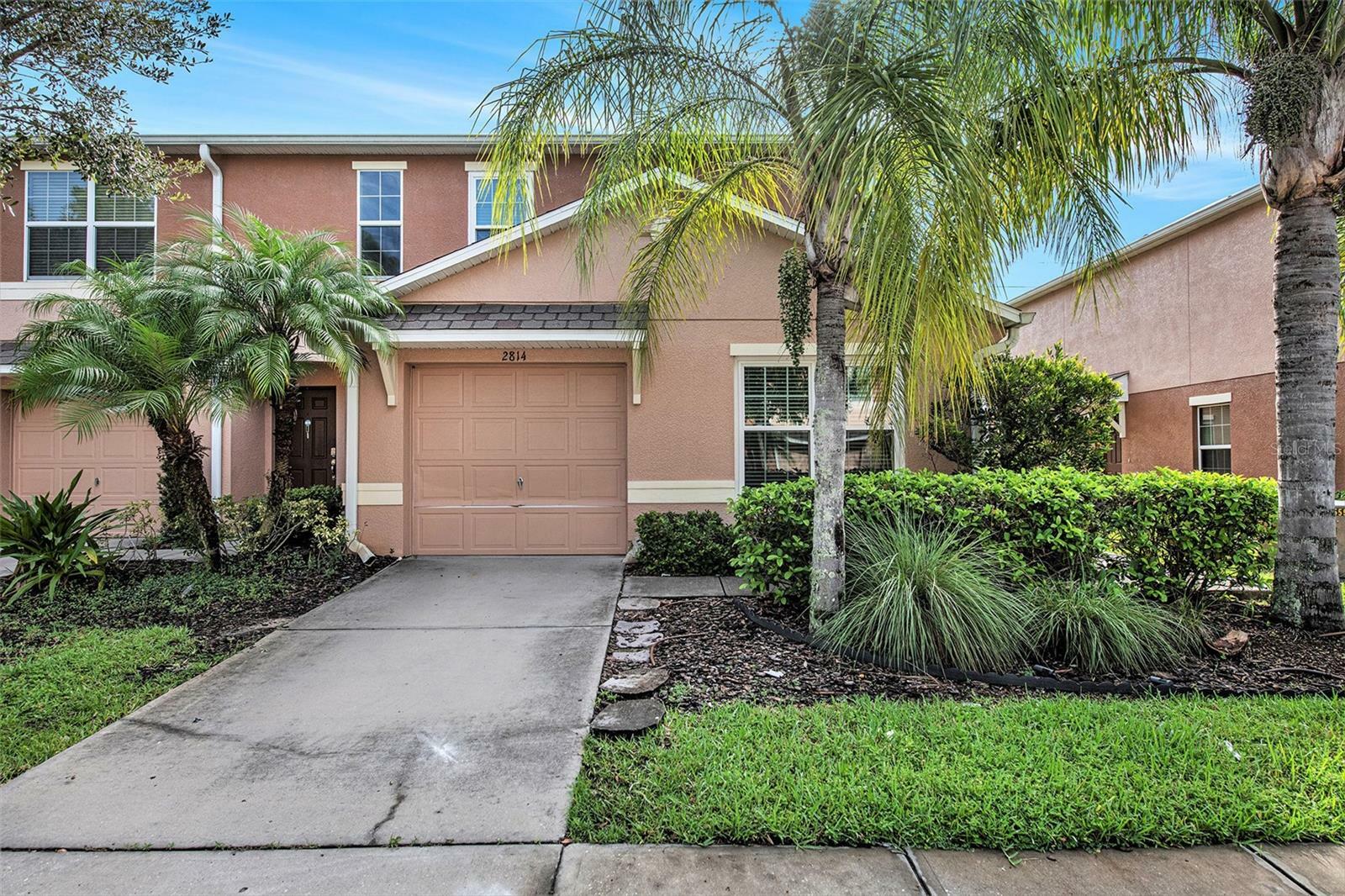 Property Photo: 2814 Birchcreek Drive FL 33544