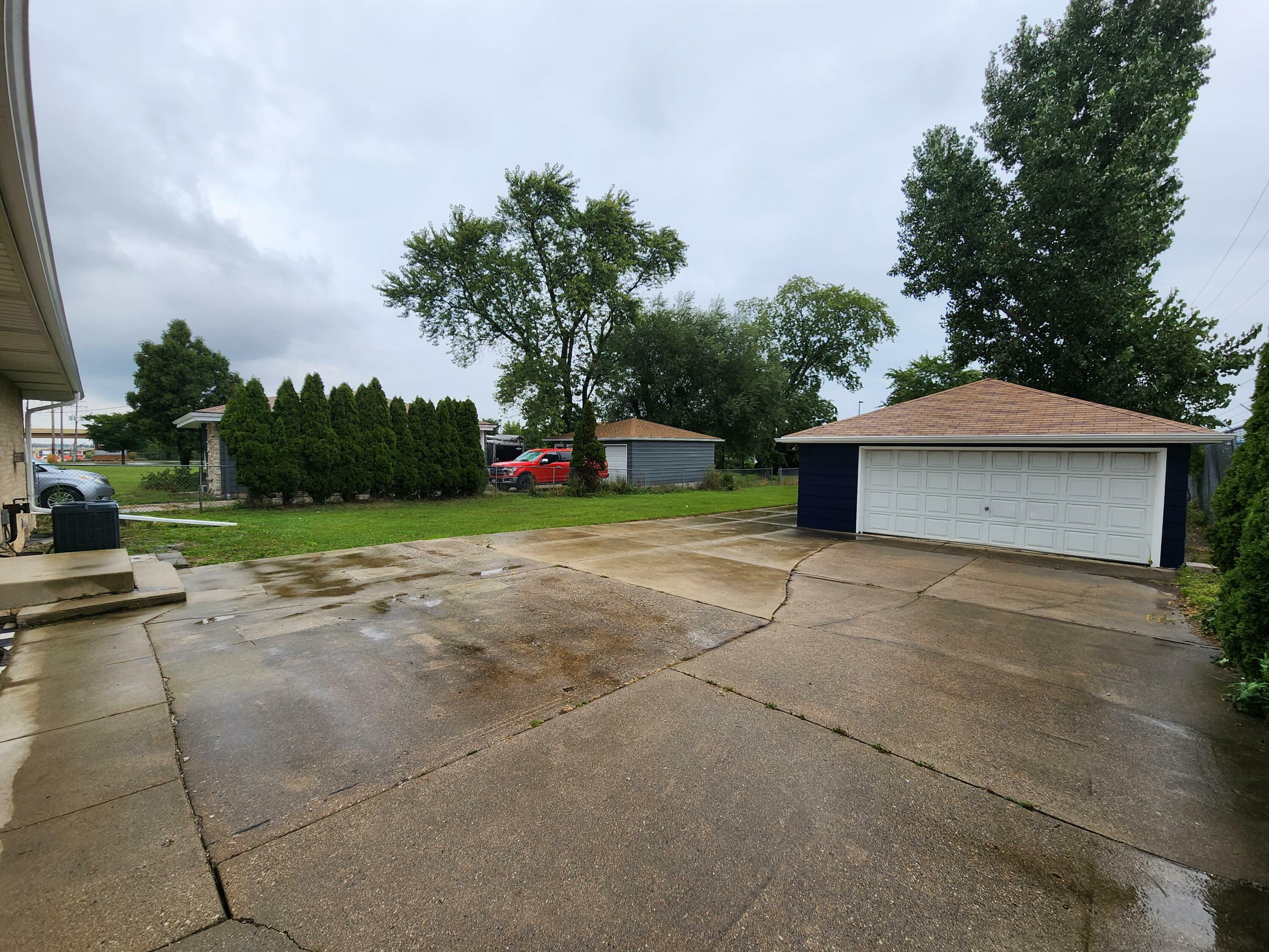 Property Photo:  5922 S Howell Ave  WI 53207 