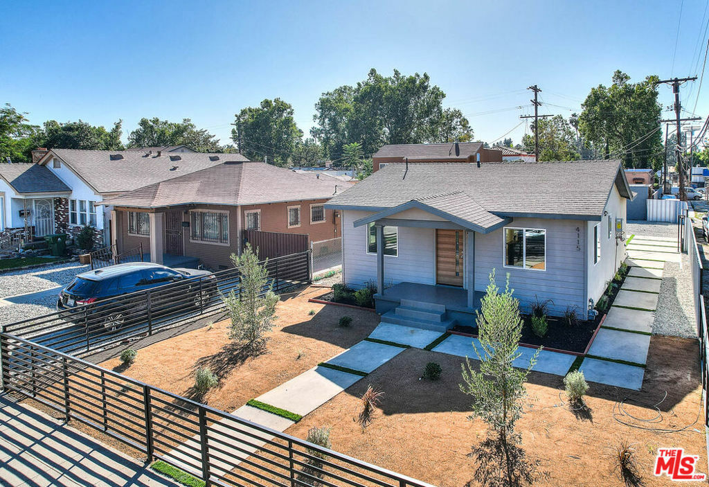 Property Photo:  4115 3rd Avenue  CA 90008 