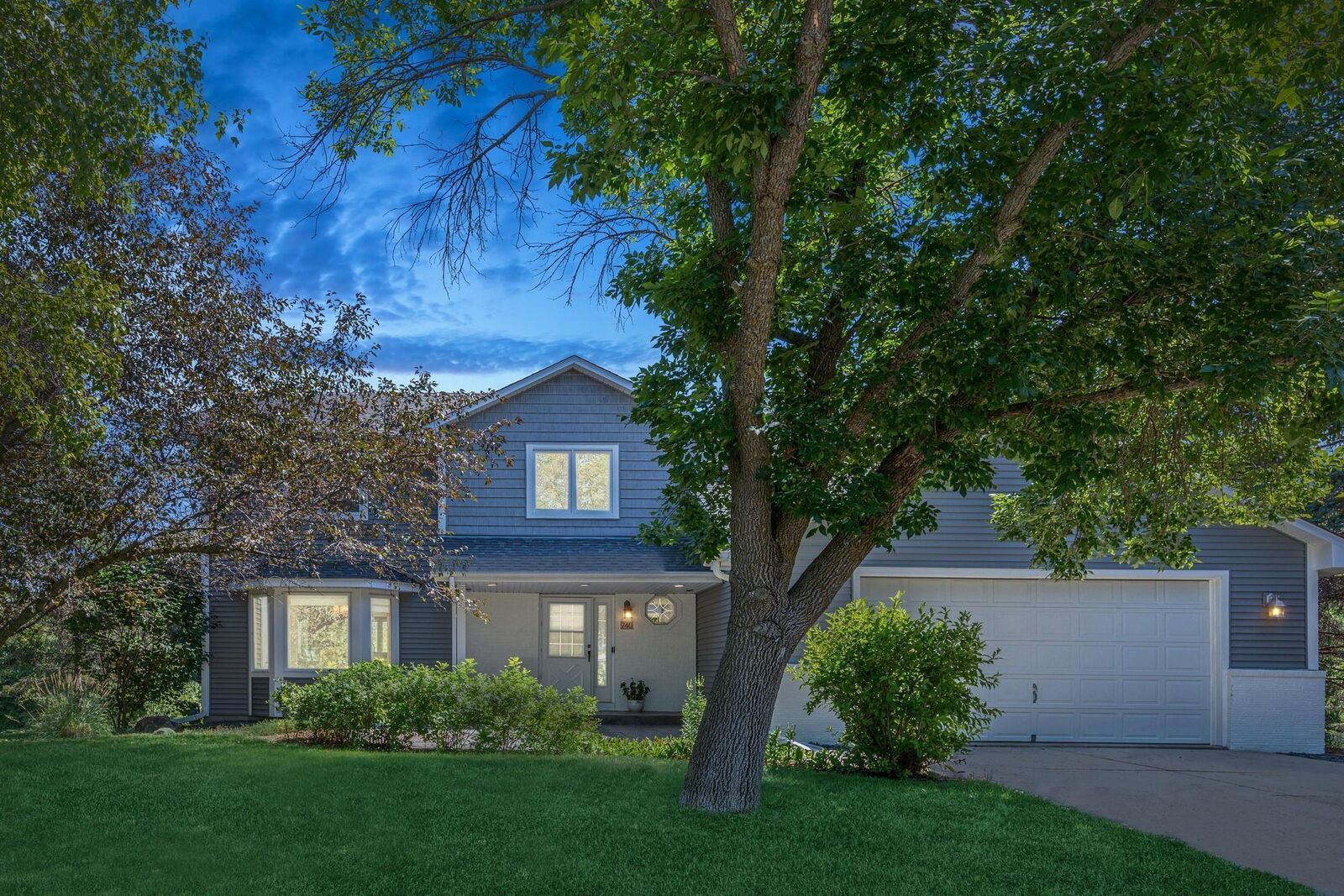 Property Photo:  740 Ashley Drive  MN 55318 