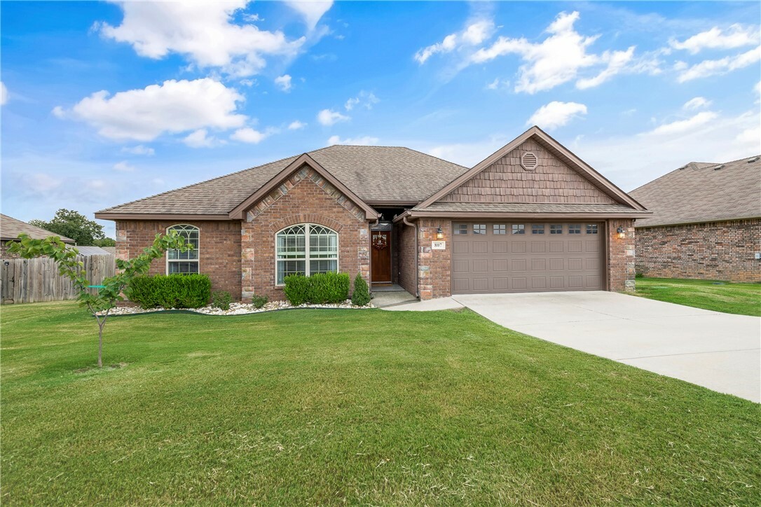 Property Photo: 807 Dollar Street AR 72718