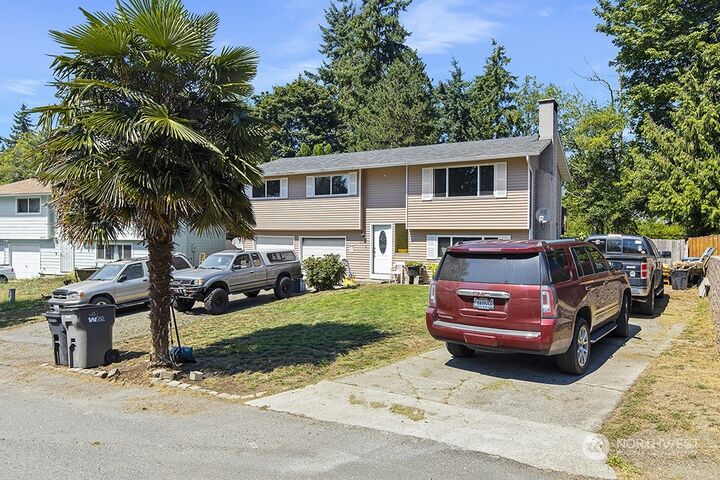 Property Photo: 6811 Helena Drive NE WA 98311