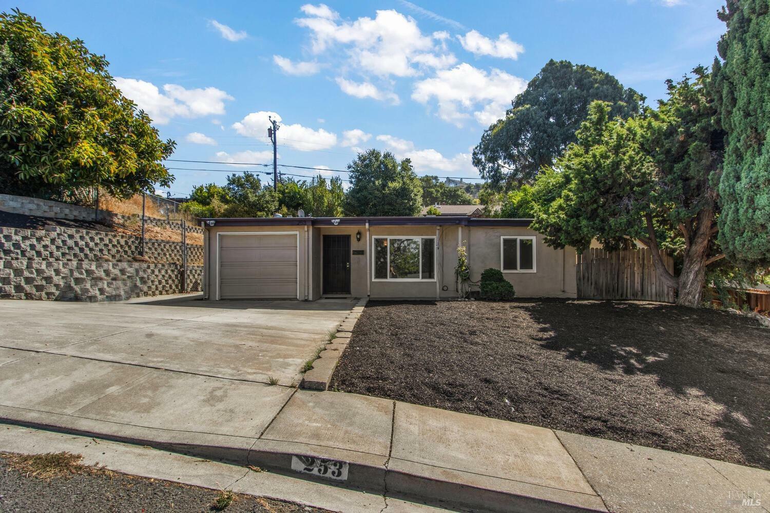 Property Photo:  253 Jordan Street  CA 94591 