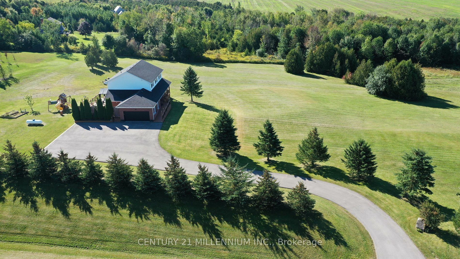 Property Photo:  26 Mount Haven Cres  ON L9W1K5 