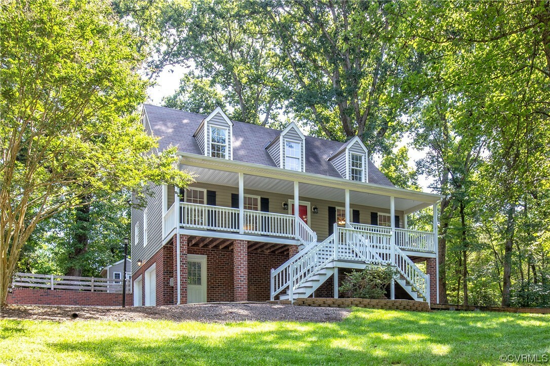 Property Photo: 2600 Aspen Woods Road VA 23102