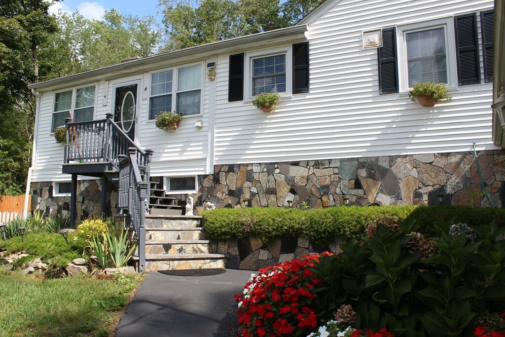 Property Photo:  117 Mine Brook Rd  MA 01570 