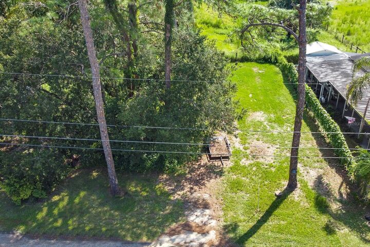 Property Photo:  15450 Old Chisholm Trail  FL 32726 