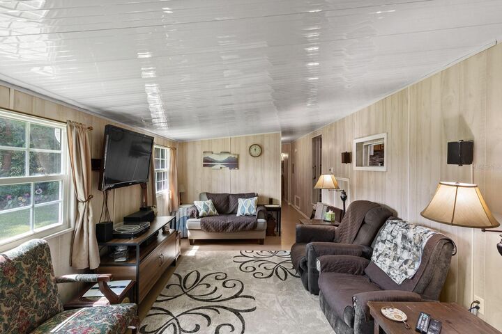Property Photo: 15432 Santa Fe Trail FL 32726