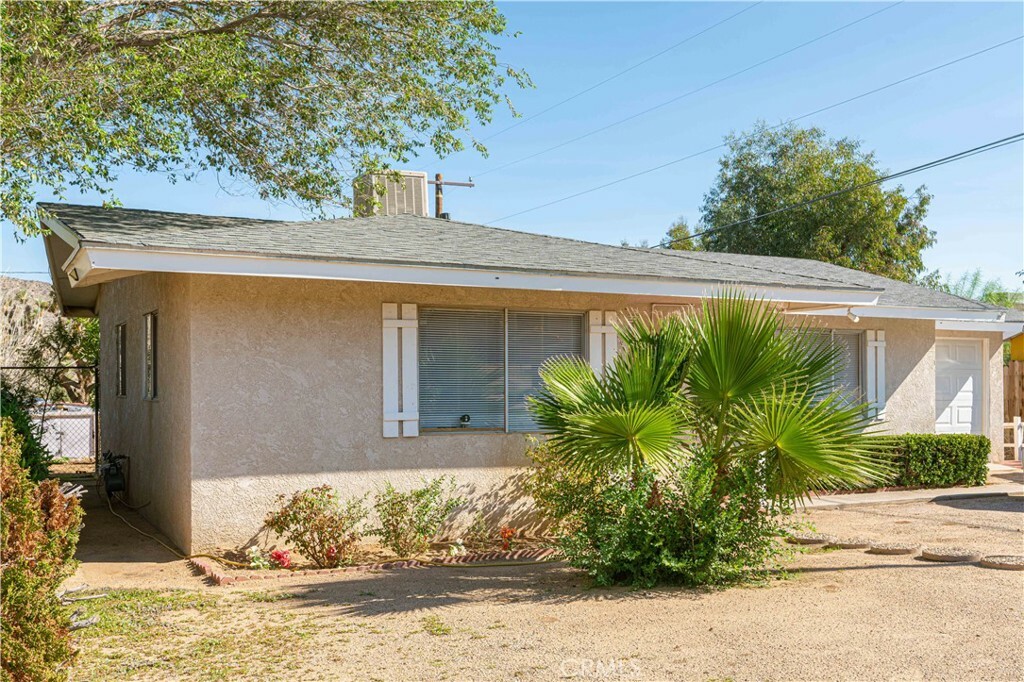 Property Photo:  55960 Onaga Trail  CA 92284 