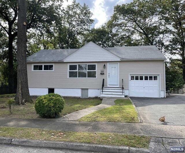 Property Photo:  8-04 Arnot Place  NJ 07410 