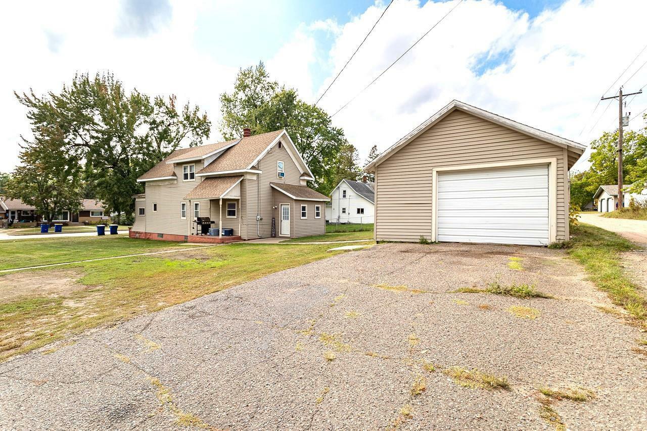 Property Photo:  1708 River Street  WI 54452 