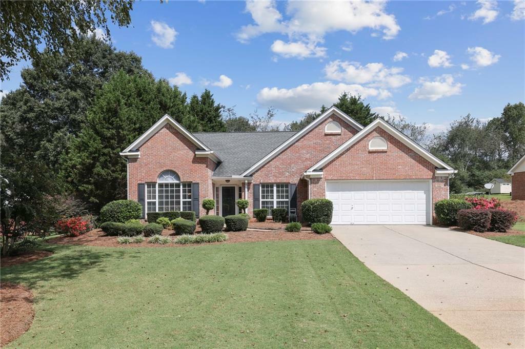 Property Photo: 7615 Paddocks Mill Drive GA 30041