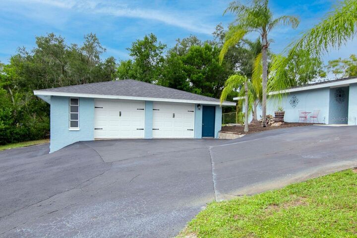 Property Photo:  9351 Delray Drive  FL 34654 