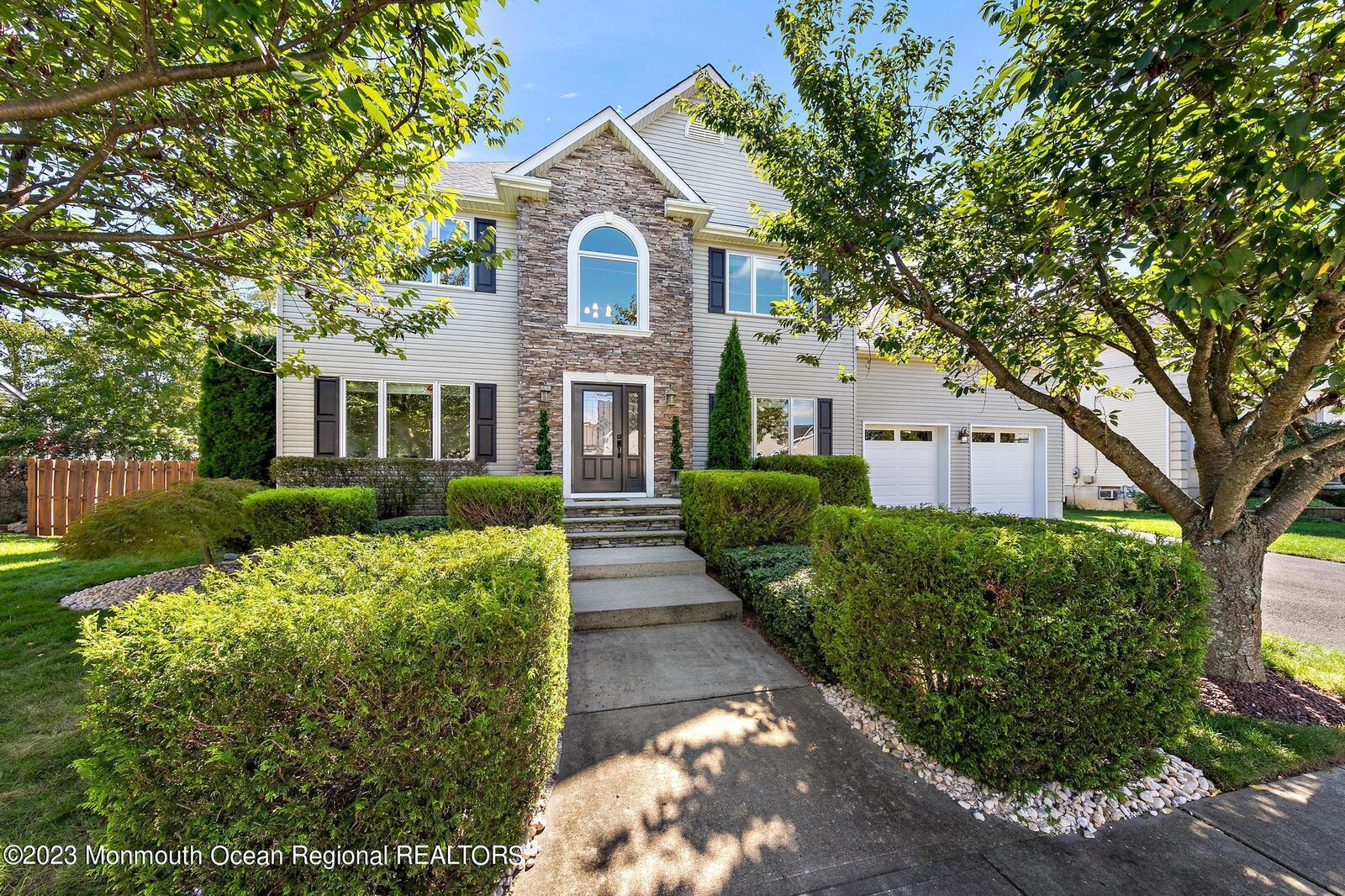 Property Photo:  20 Cleveland Avenue  NJ 08831 