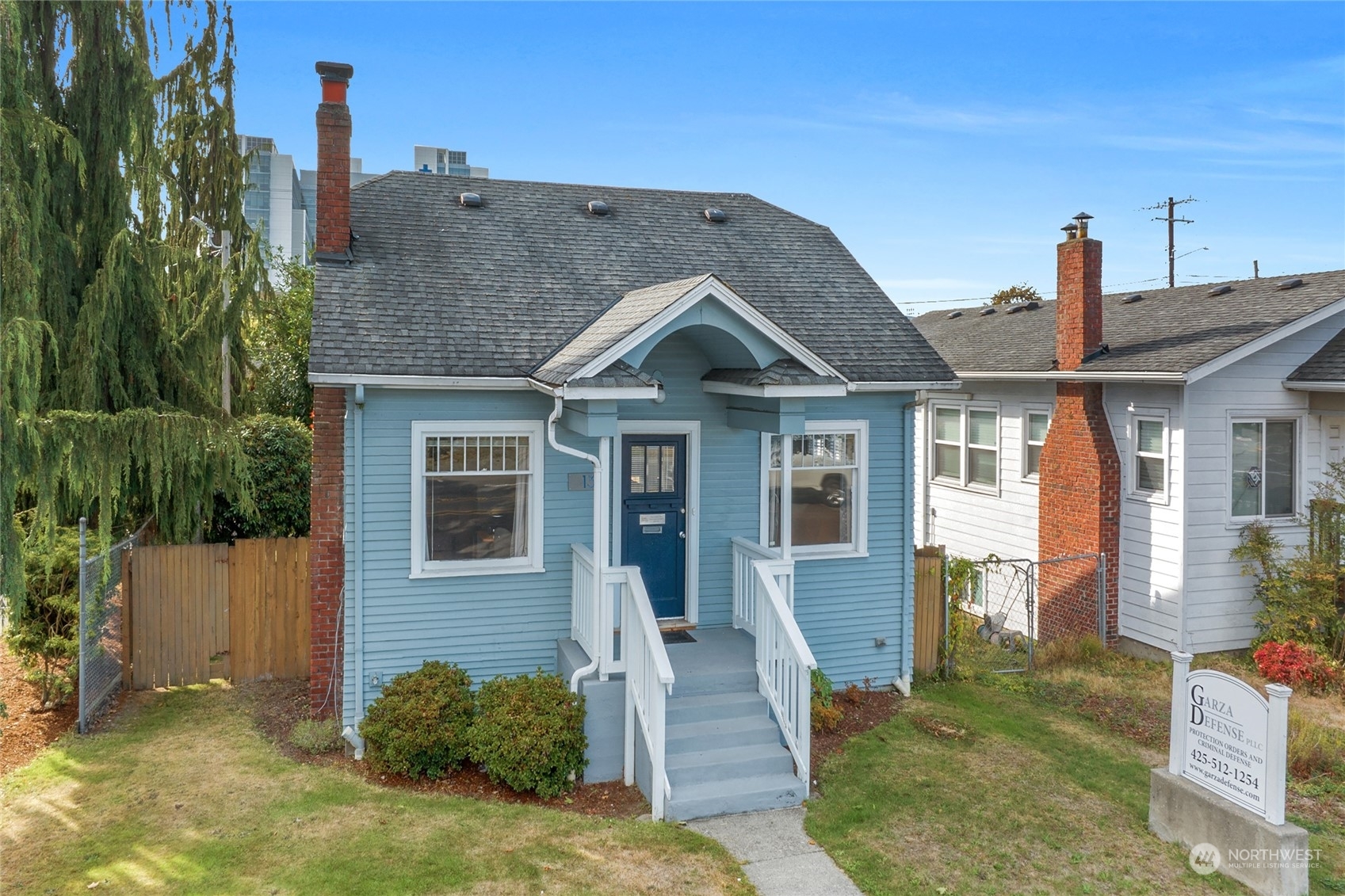 Property Photo: 1314 Broadway Avenue WA 98201