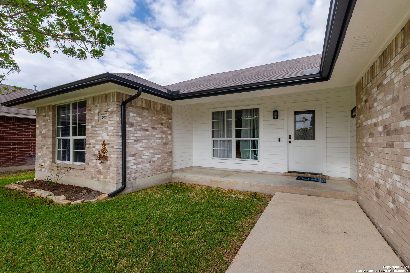 Property Photo: 2069 Bentwood Dr TX 78130