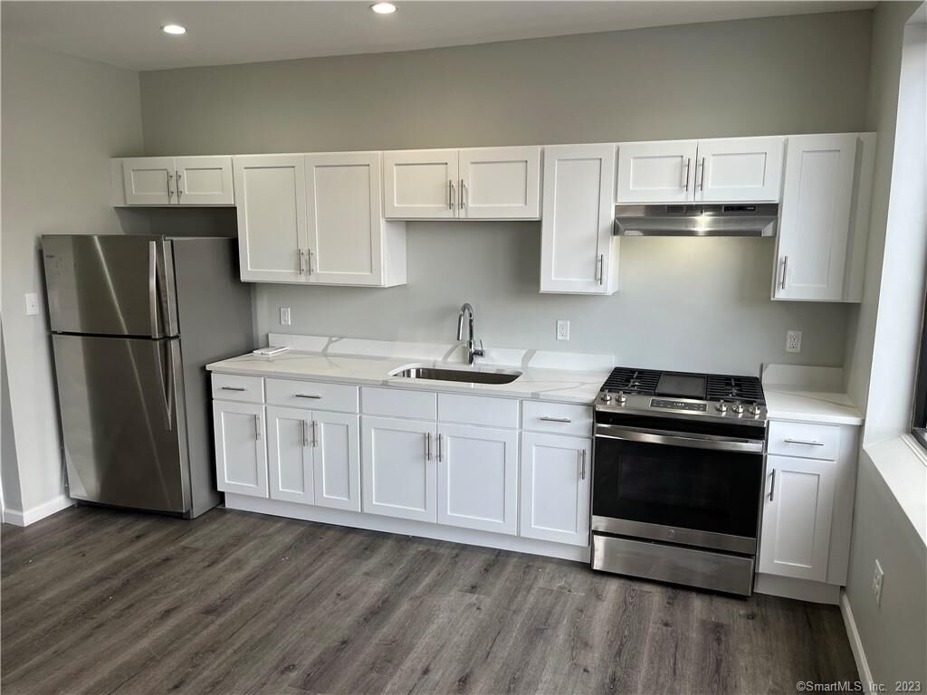 Property Photo: 893 Main Street 204 CT 06040