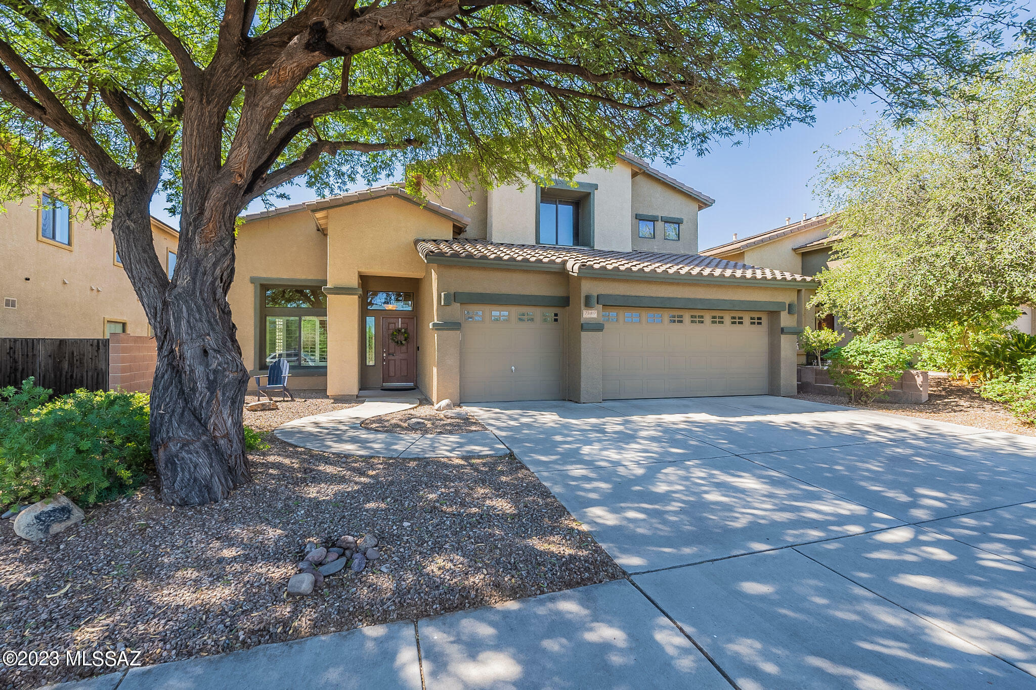 Property Photo: 7389 W Crimson Ridge Drive AZ 85743