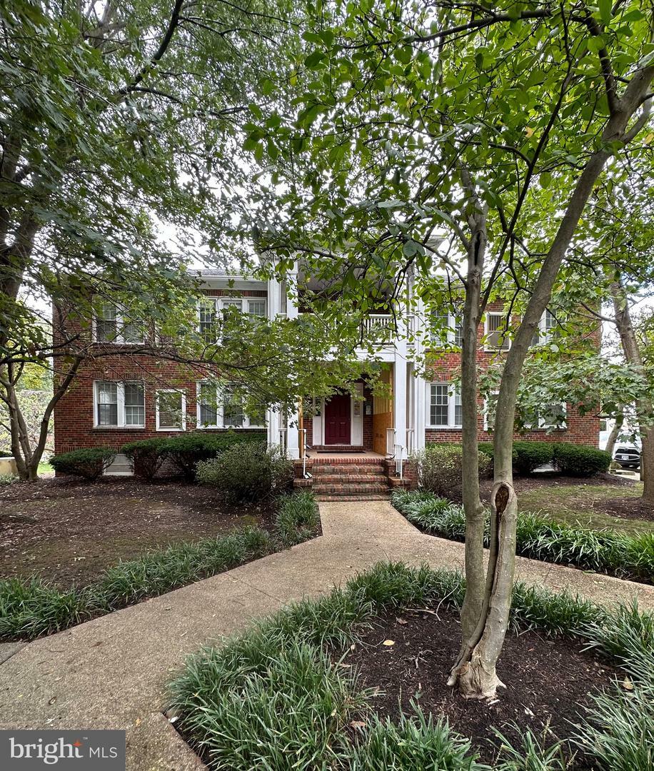 Property Photo:  304 Duncan Avenue B  VA 22301 