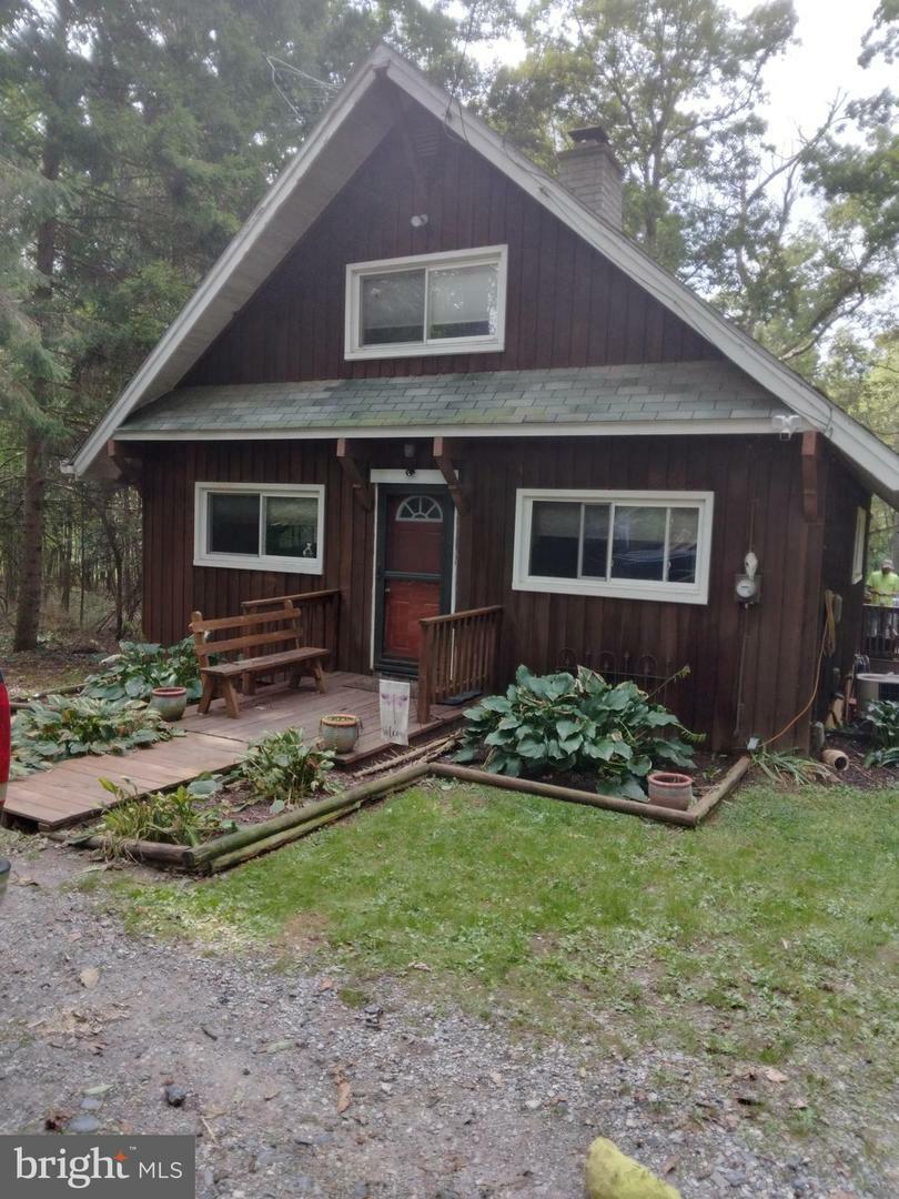 Property Photo: 310 E Butter Road PA 17404