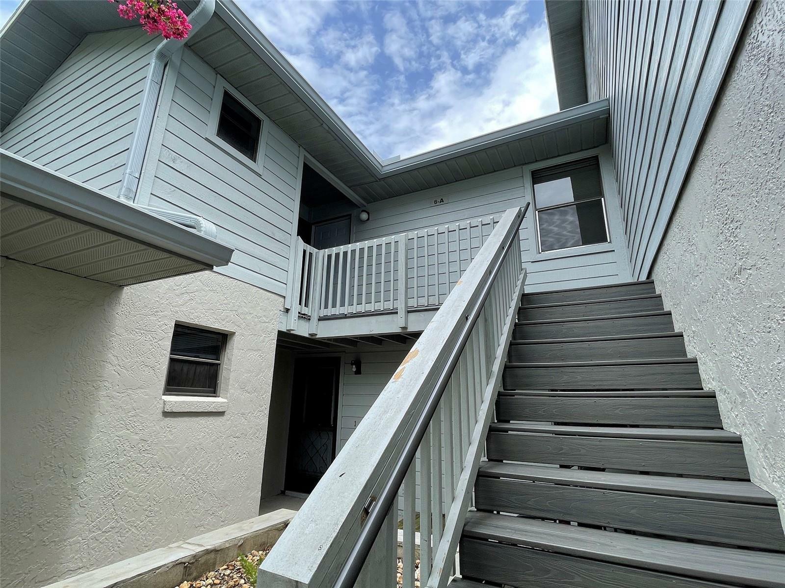 Property Photo: 720 E Gilchrist Court 6A FL 34442
