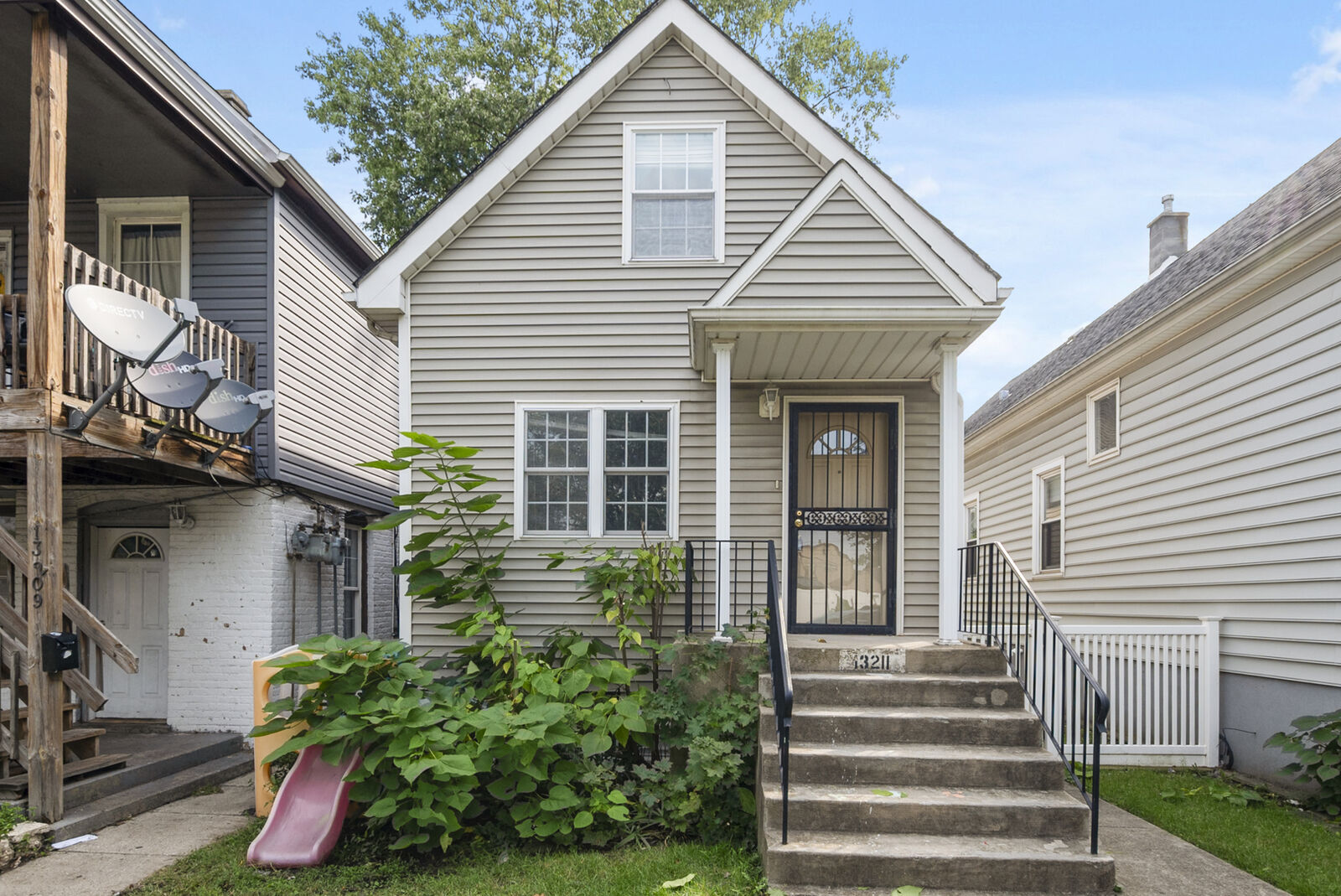 Property Photo:  13211 S Houston Avenue  IL 60633 
