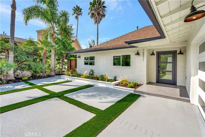 Property Photo:  16971 Roundhill Drive  CA 92649