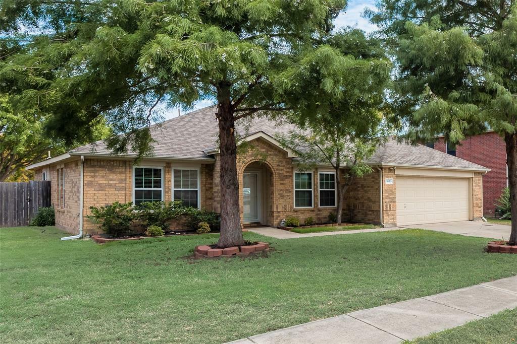 Property Photo:  1003 Ashland Court  TX 75126 