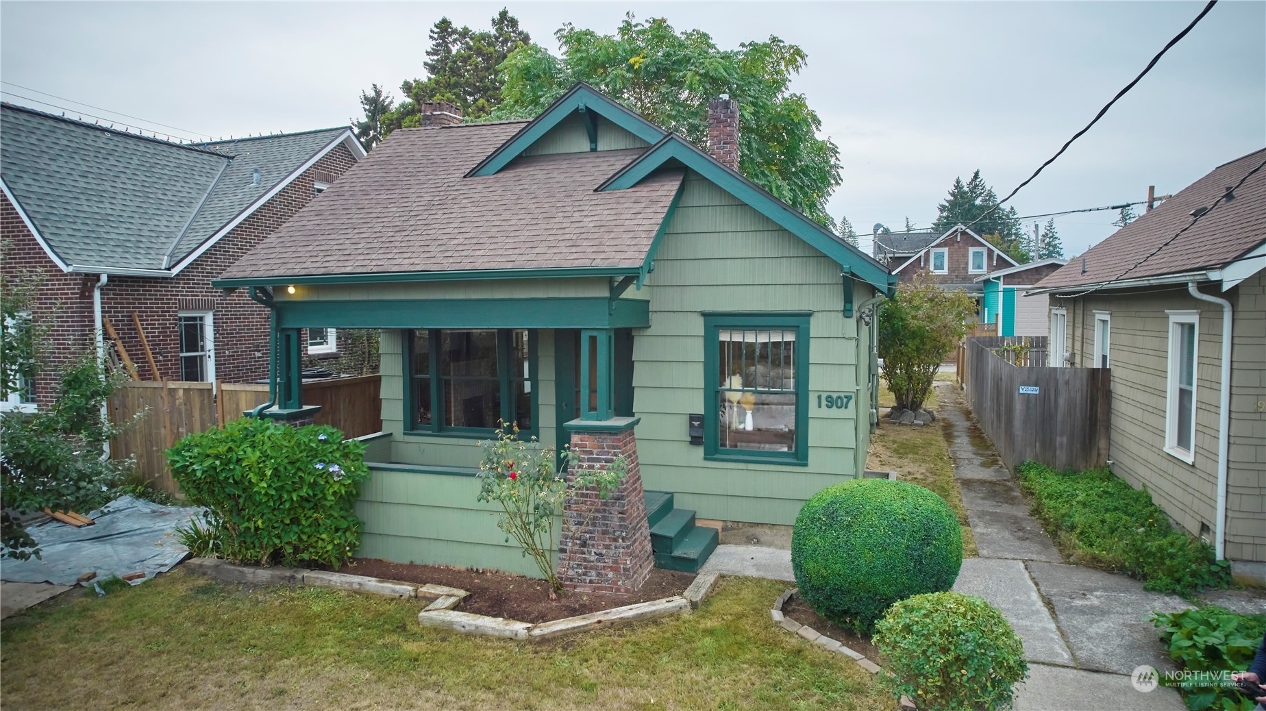 Property Photo:  1907 5th Street  WA 98337 