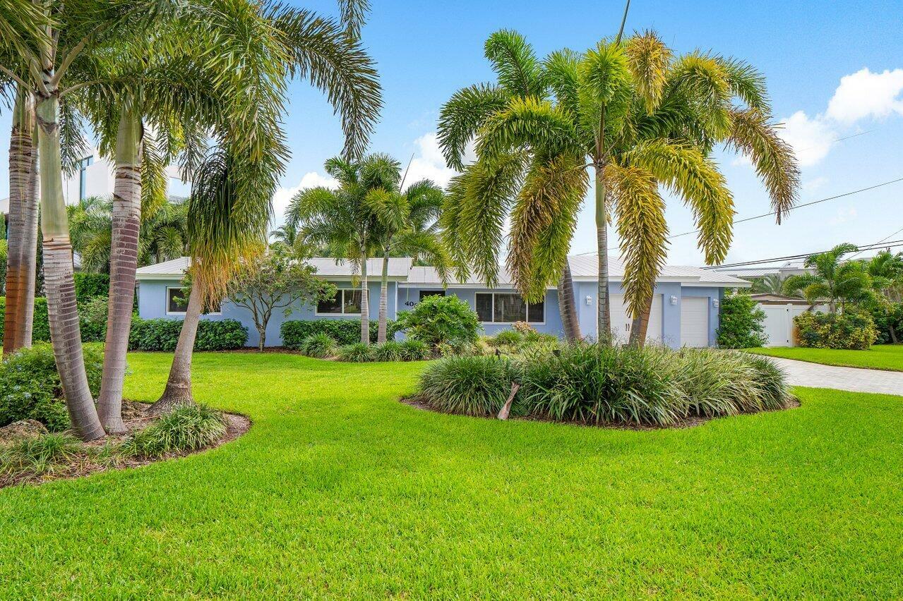 Property Photo: 400 NE 5th Street FL 33432