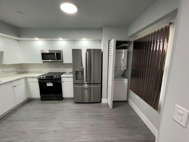 Property Photo: 601 SW 142 Ave 404 FL 33027