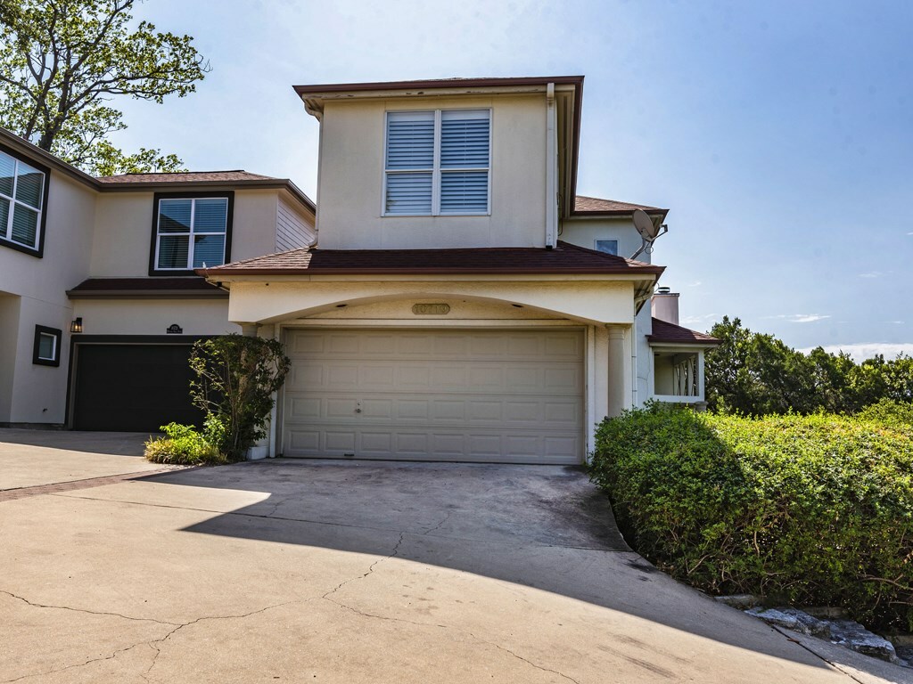 Property Photo:  10719 Misting Falls Trail  TX 78759 