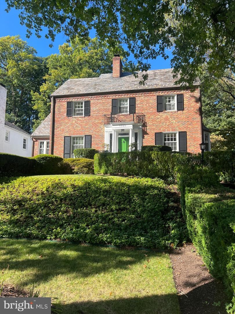 Property Photo:  1723 Shepherd Street NW  DC 20011 