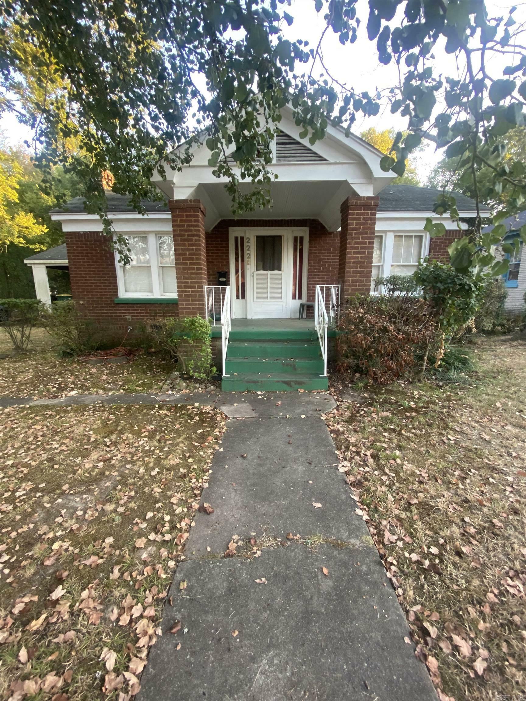 Property Photo: 222 W G Avenue AR 72116