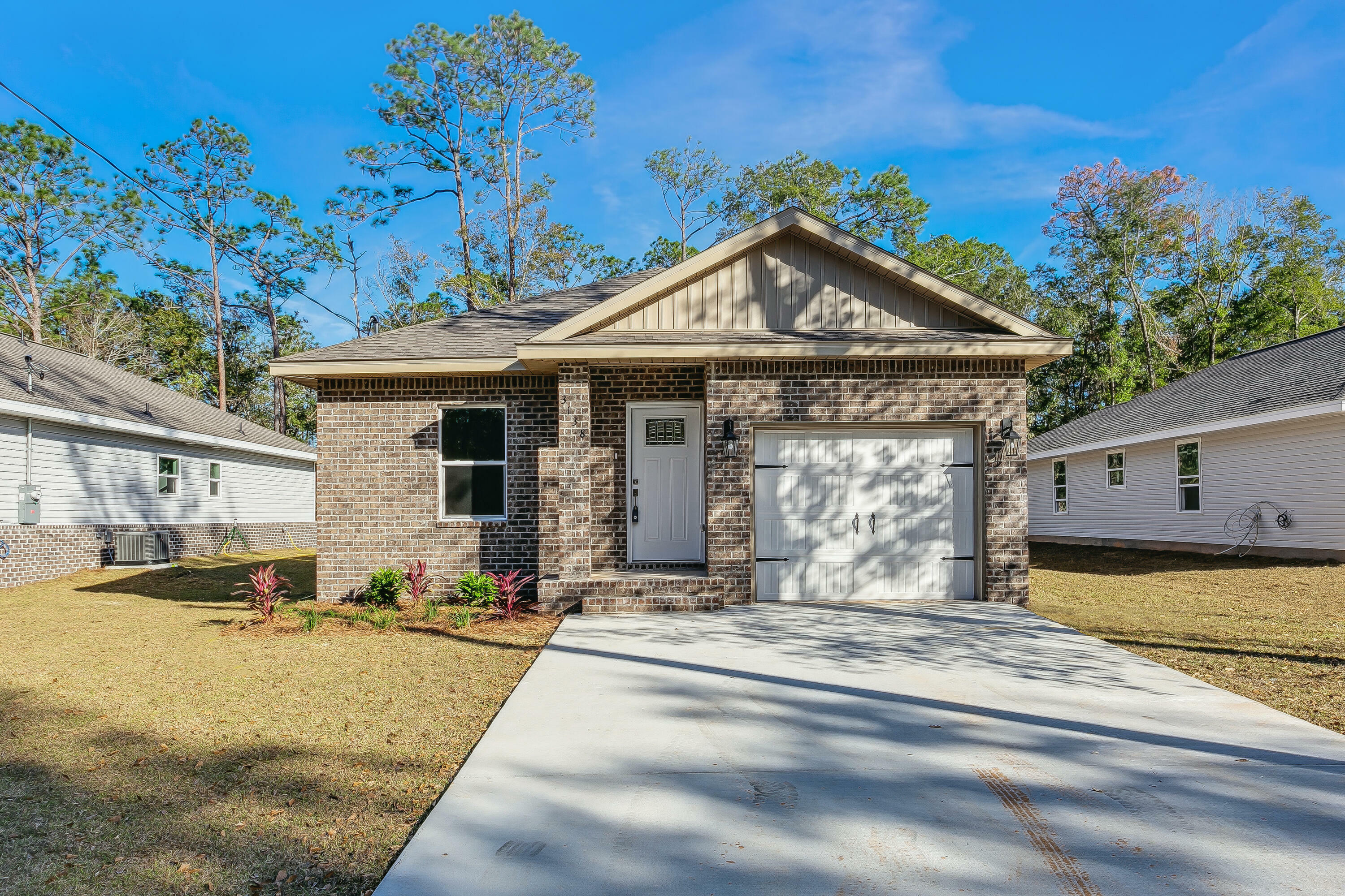 Property Photo:  3138 Glade Drive  FL 32583 