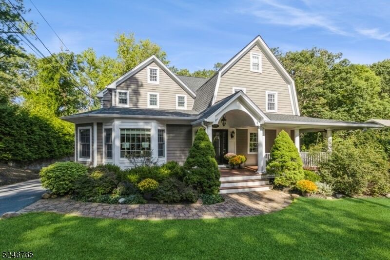 Property Photo:  1320 Overhill St  NJ 07090 