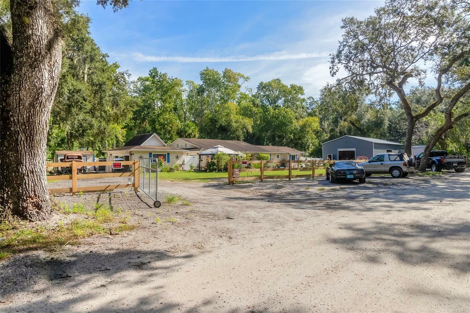 Property Photo:  1705 Turtle Hill Road  FL 32725 