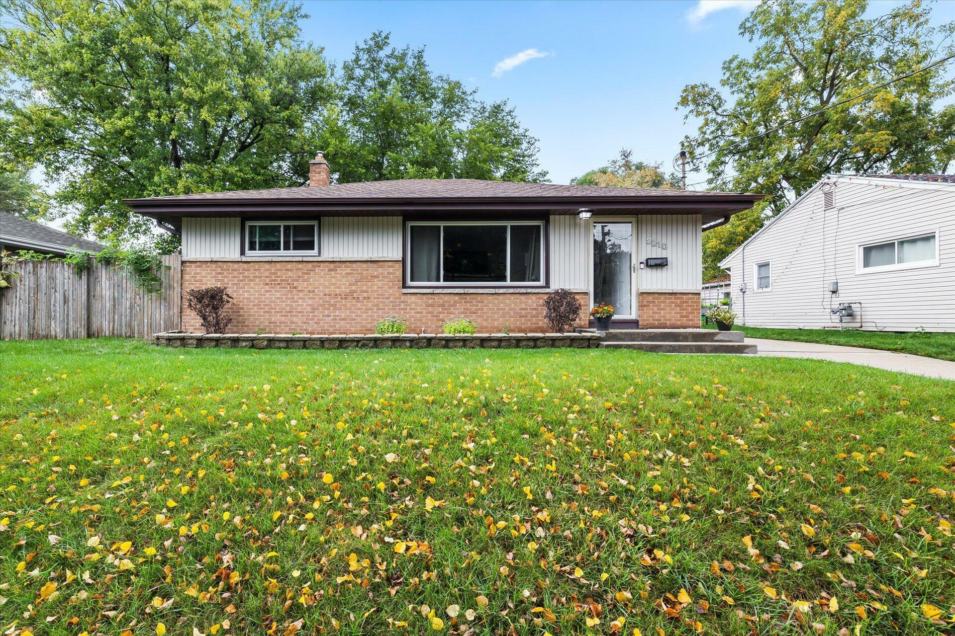 Property Photo:  2210 Oaklawn Ave  WI 53188 