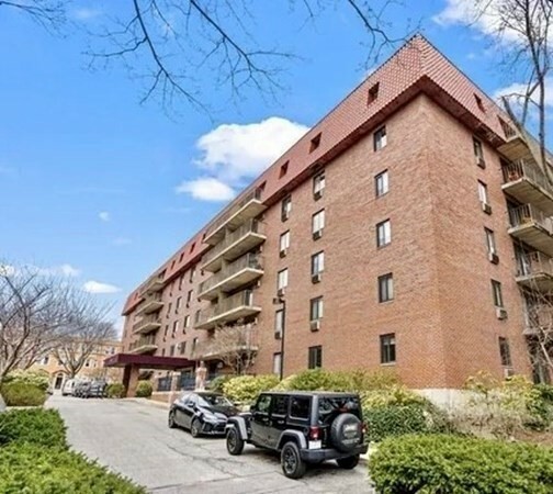 Property Photo:  125 Pleasant Street 107  MA 02446 