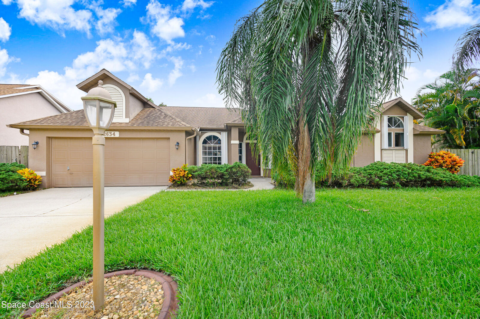 Property Photo: 2634 Lowell Circle FL 32935